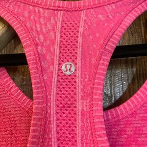 Lululemon pink tank